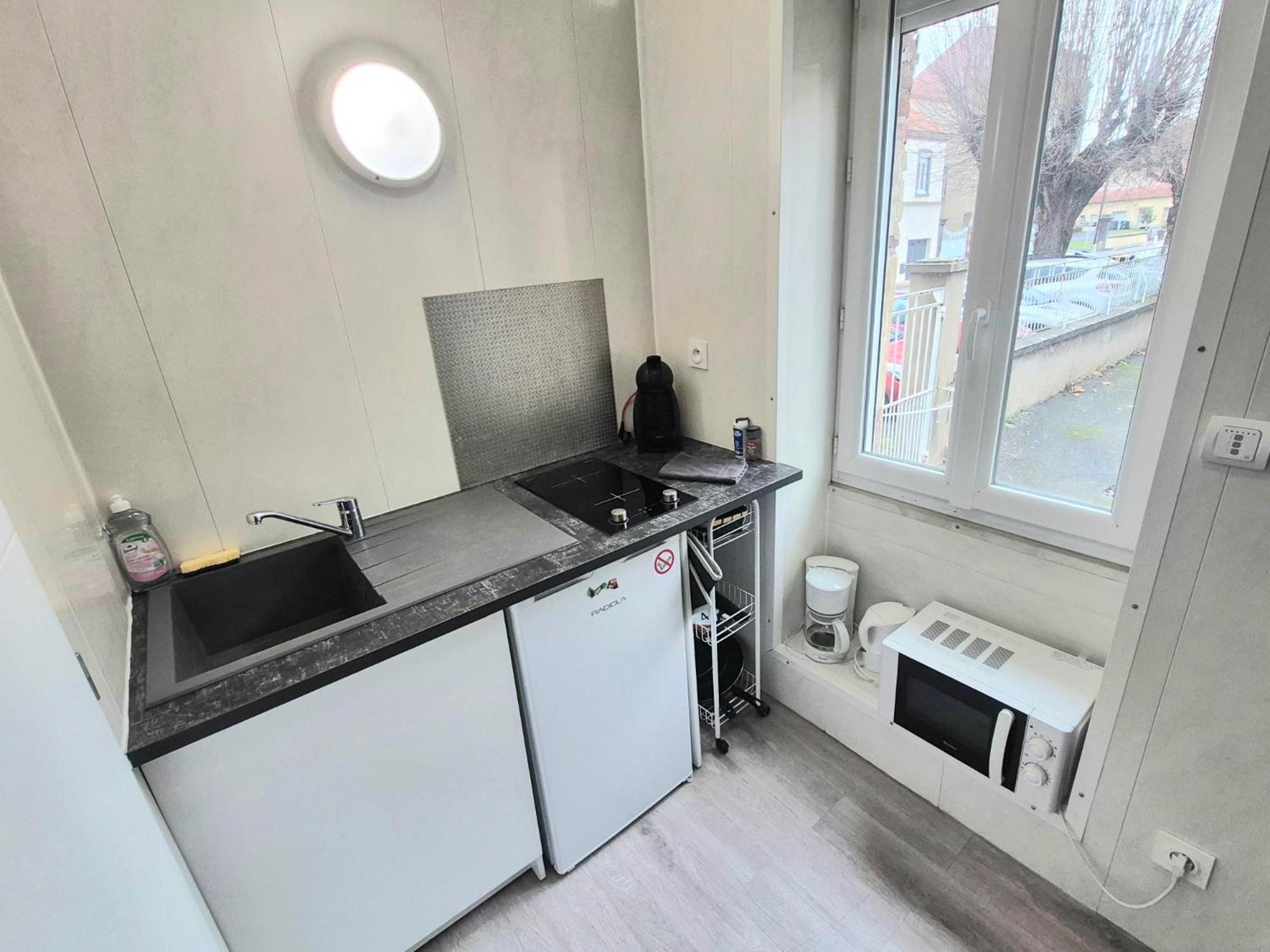 Studio Des Lacs - 2 Pers - Centre-Ville Brassac-les-Mines ภายนอก รูปภาพ
